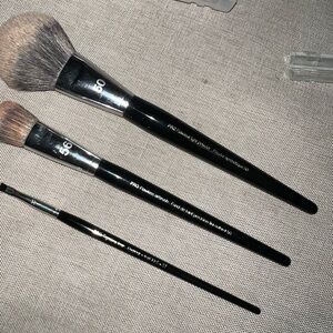 Sephora Pro Flawless Brushes + Lids x3